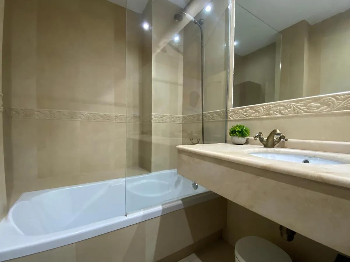 Apartamento Calle Galaroza Huelva 0*,  España
